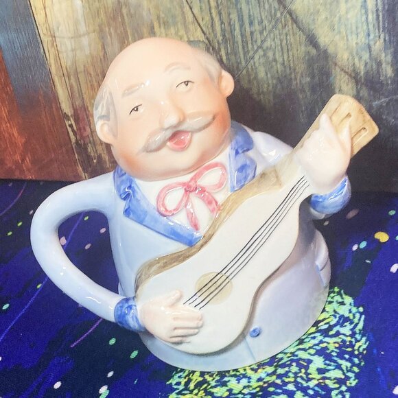 VINTAGE RARE RETRO 3D SCULPTED CERAMIC TEAPOT MANDOLIN GUITAR WHIMSICAL MUSICIAN - Picture 3 of 9
